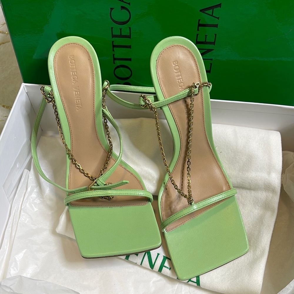 Authentic Bottega VENETA Chain Link Sandals 37